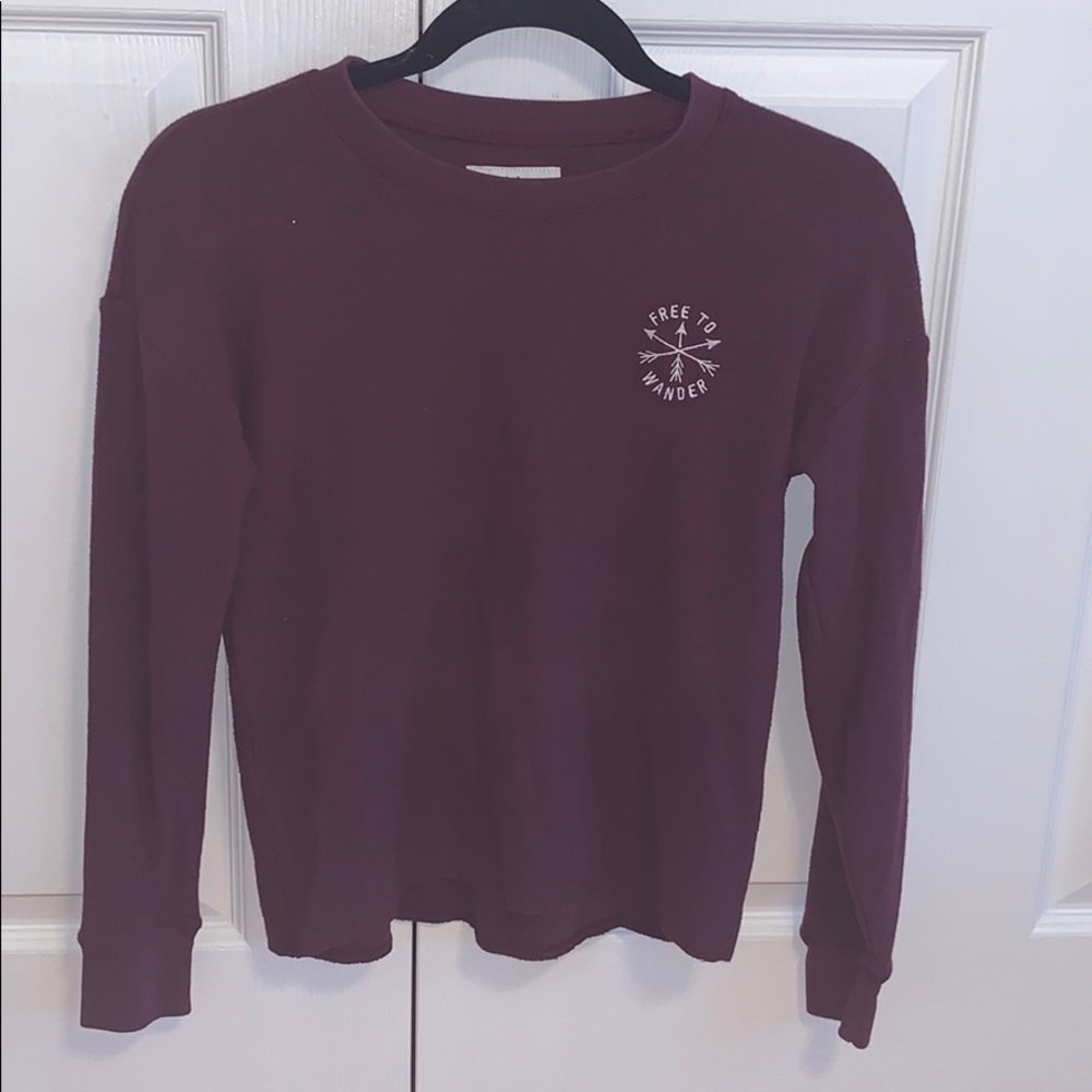American Eagle Women’s Crew Neck sweatshirt